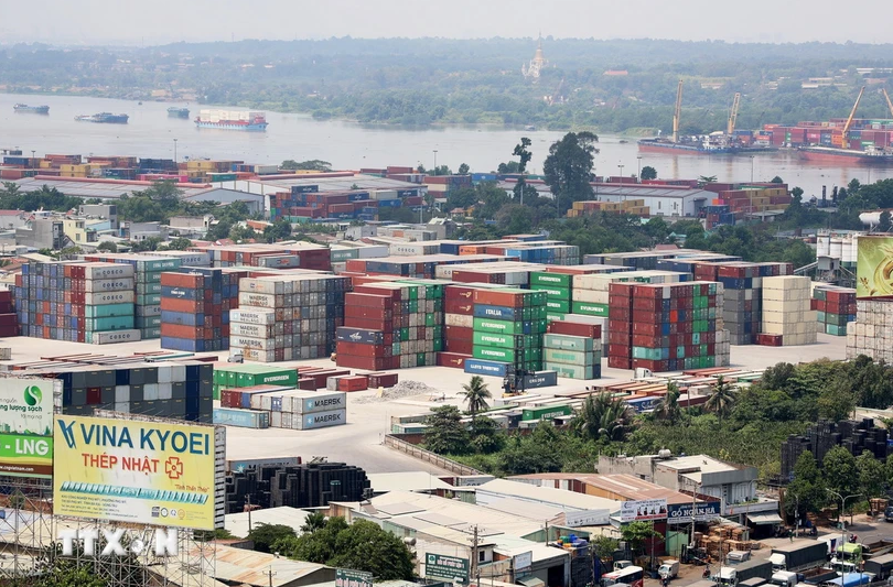 At Dong Nai port, Bien Hoa city (Photo: VNA)