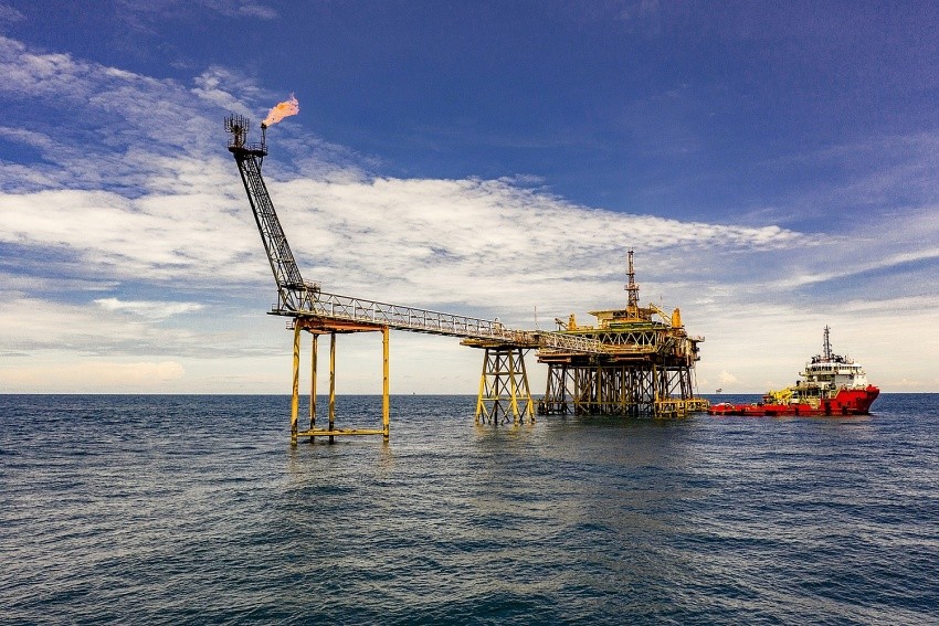 Offshore oil and gas exploitation