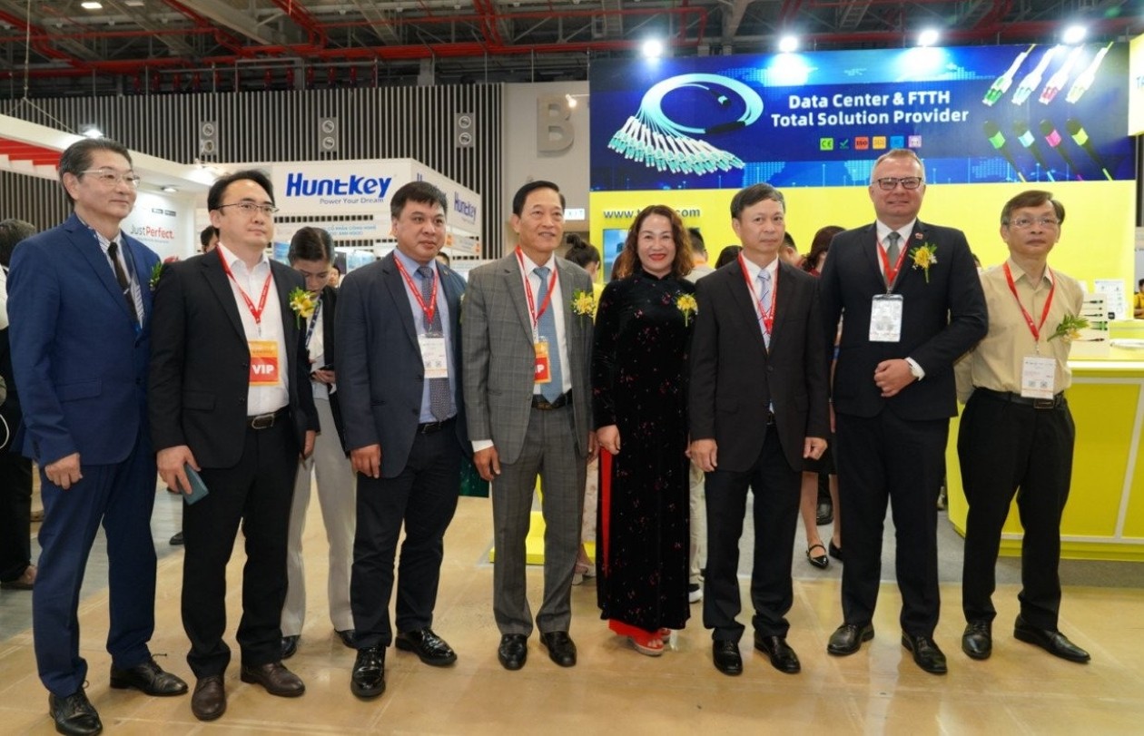 The international exhibition on telecommunication & information technology opens in HCMC The international exhibition on telecommunication & information technology opens in HCMC
