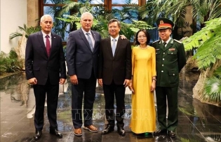 Vietnam, Cuba intensify solidarity, cooperation