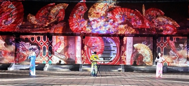 LIGHTING THE WAY: 3D mapping show 'The Quintessence of Learning' during the night tour at the Temple of Literature. VNS Photo Trinh Nguyễn