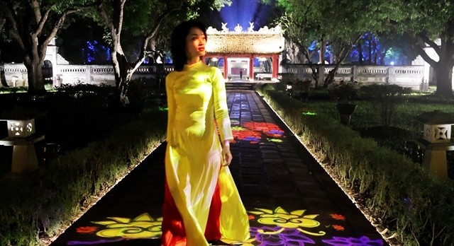 MERGING TRADITIONAL AND MODERN: The Path of Light named 'The Quintessence of Learning'. VNS Photo Hải Anh