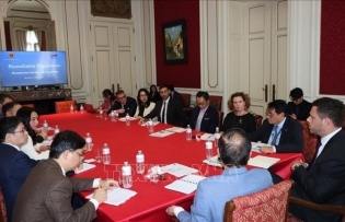 Vietnam greatly values cooperation in renewal energy with EU