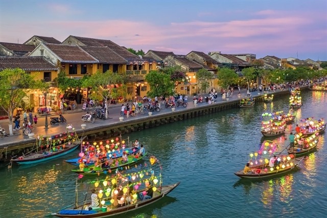 Colourful river boat rides in Hội An, named best-value destination 2024 in the Post Office UK's Holiday Cost Barometer. Photo nguoiquansat.vn Colourful river boat rides in Hội An, named best-value destination 2024 in the Post Office UK's Holiday Cost Barometer. Photo nguoiquansat.vn