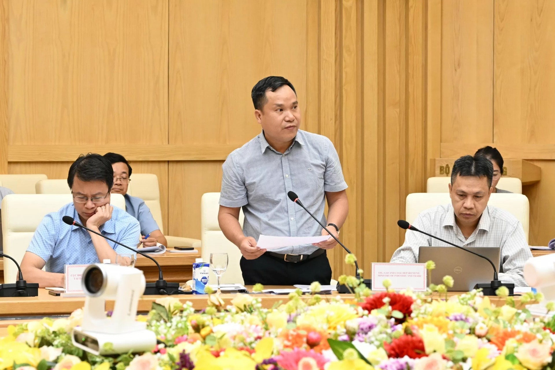 The leader of the Oil, Gas and Coal Department reports on the situation of Vietnam’s trade in coal with Laos in recent times