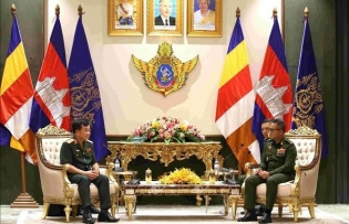 Vietnam, Cambodia fortify defence ties