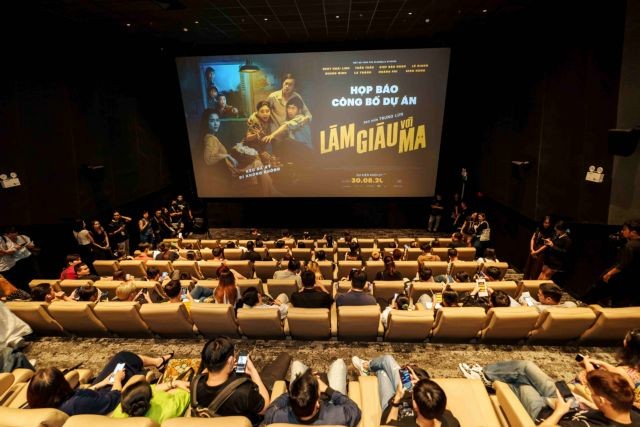 The launch of the movie Làm Giàu Với Ma (Betting with Ghost) on August 7.  The launch of the movie Làm Giàu Với Ma (Betting with Ghost) on August 7.