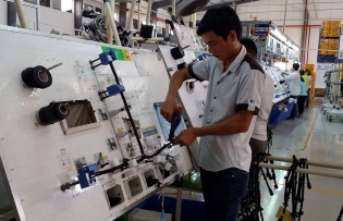 Linkage with foreign firms needed to develop Việt Nam's supporting industry