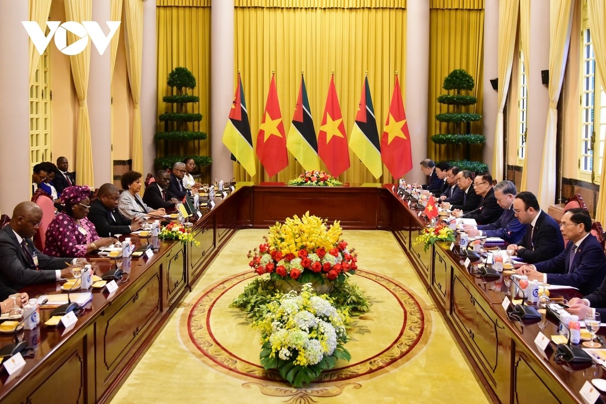 An overview of the talks between Vietnamese Party General Secretary and President To Lam and his visiting Mozambique President Filipe Jacinto Nyusi in Hanoi on September 9. An overview of the talks between Vietnamese Party General Secretary and President To Lam and his visiting Mozambique President Filipe Jacinto Nyusi in Hanoi on September 9.