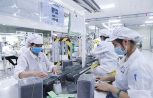 Vietnam remains bright spot in foreign investment attraction in ASEAN