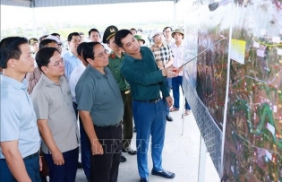 PM inspects key infrastructure projects in Bac Ninh