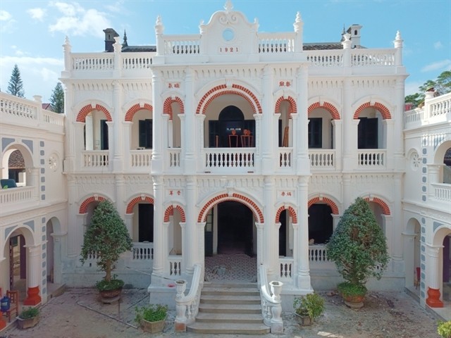The original architecture and structures of the Hoàng A Tưởng mansion have been preserved intact throughout the restoration process. Photo baolaocai.vn The original architecture and structures of the Hoàng A Tưởng mansion have been preserved intact throughout the restoration process. Photo baolaocai.vn