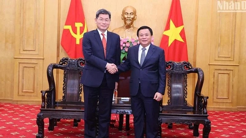 PM commends Binh Duong for dynamic, efficient investment, business climate PM commends Binh Duong for dynamic, efficient investment, business climate