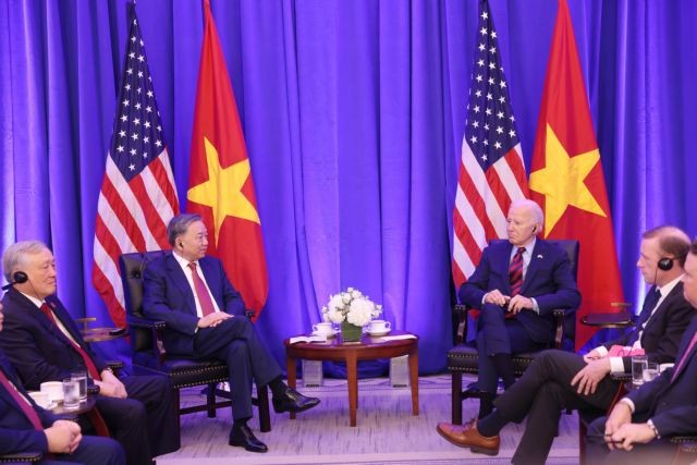 IN THE SPOTLIGHT: General Secretary of the Communist Party of Việt Nam Central Committee and State President Tô Lâm (left) and US President Joe Biden had talks in New York on September 25. VNA/VNS Photo Lâm Khánh