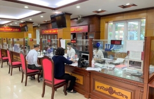 Hanoi to pilot public administrative service centre
