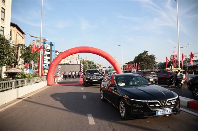 Two key transport projects in Tây Hồ District were open for traffic on Friday morning. — VNA/VNS Photos Trung Nguyên