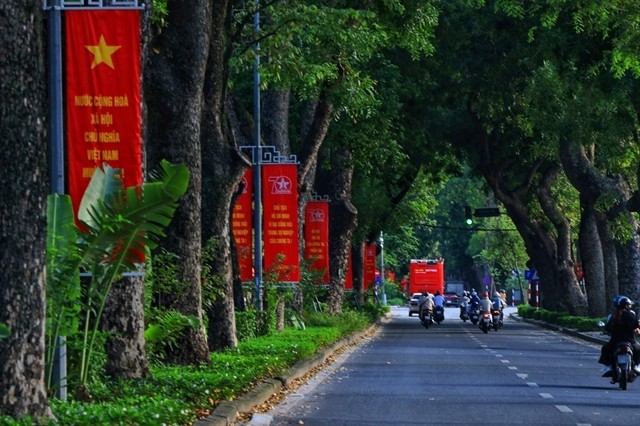 Banners on Hoàng Diệu Street which read 'Long live the Socialist Republic of Việt Nam' and 'The great President Hồ Chí Minh lives on forever in our cause'. Banners on Hoàng Diệu Street which read 'Long live the Socialist Republic of Việt Nam' and 'The great President Hồ Chí Minh lives on forever in our cause'.
