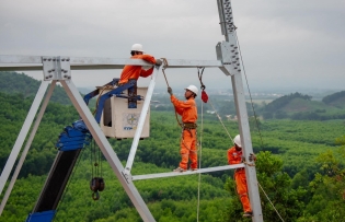 Up 4.8 percent, Vietnam's electricity price high or low in region?