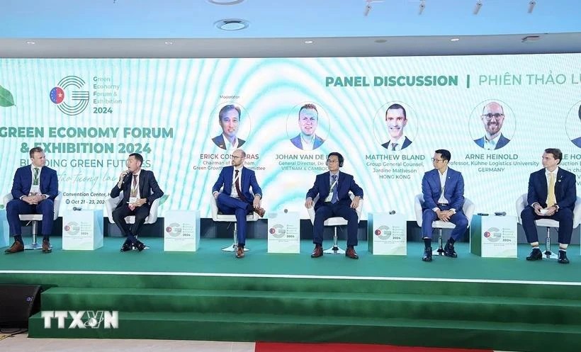 Experts talk about energy transition cooperation at the Green Economy Forum and Exhibition 2024. (Photo: VNA)