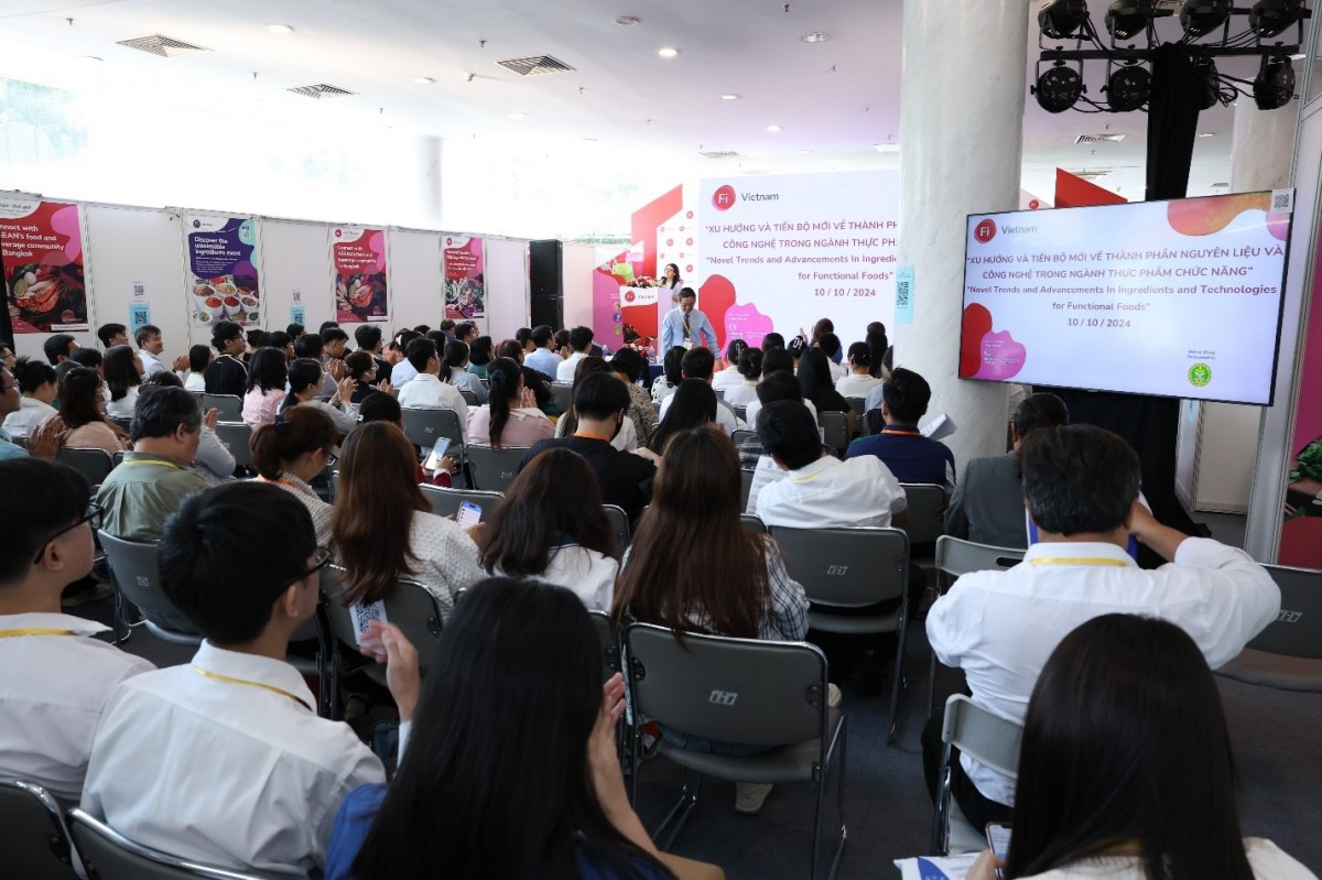 Technical seminars were held continuously during the 3-day exhibition