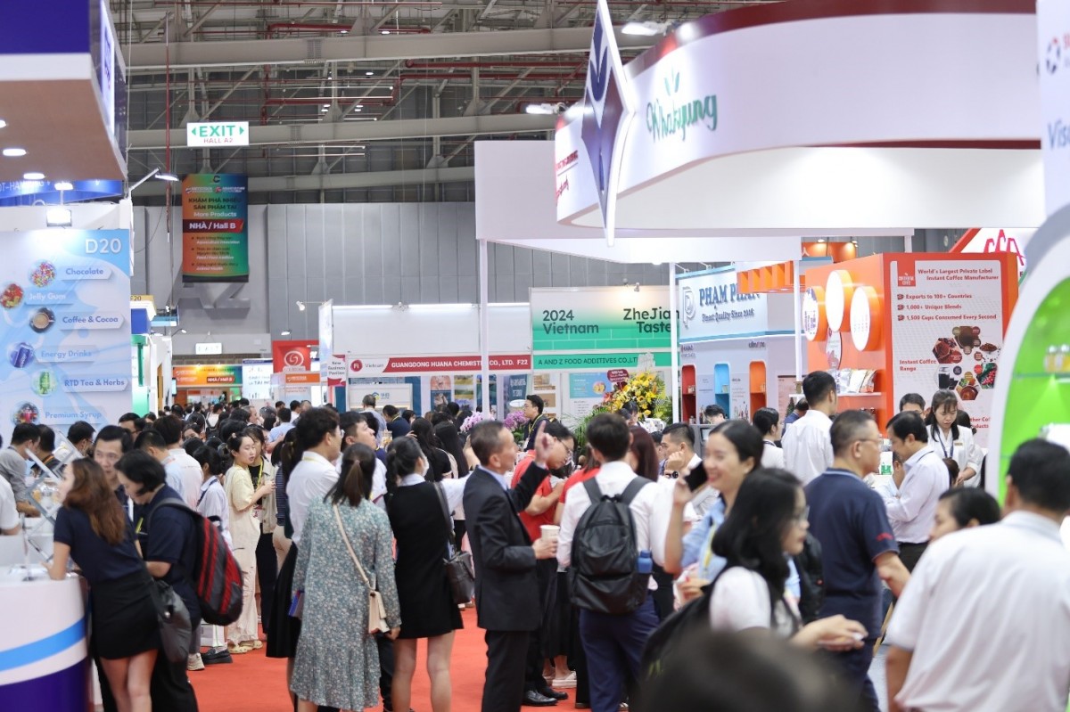 Network with industry leaders and explore endless possibilities for business success!