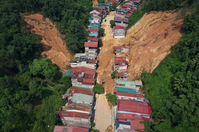 Landslides caused by prolonged heavy rains in the northern province of Yên Bái. — VNA/VNS Photo Tuấn Anh