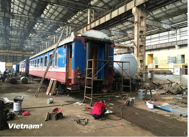 The North-South express railway project will create a significant opportunity for Vietnam's mechanical and construction industries to advance in technology. (Photo: VietnamPlus)