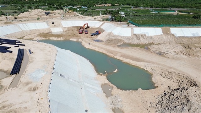 Bầu Tró Lake in Vĩnh Hải Commune, Ninh Hải District, Ninh Thuận Province, has been upgraded to provide water for agricultural production. This project was implemented in the area previously designated for the Ninh Thuận 2 Nuclear Power Plant to address local challenges.