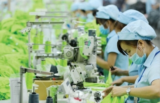 Seeking capital for green transformation remains tough