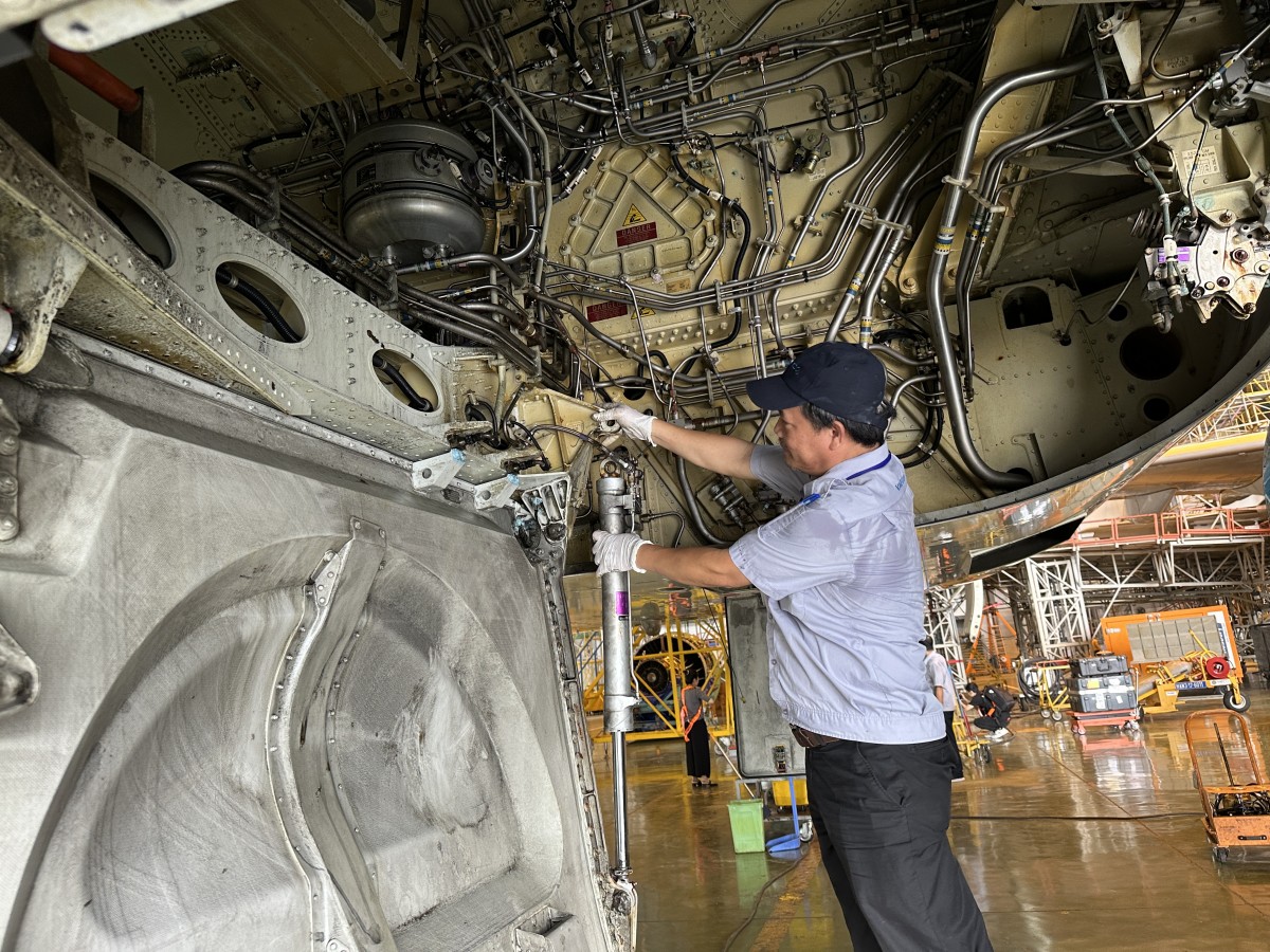 VAECO’s technical and periodic maintenance activities