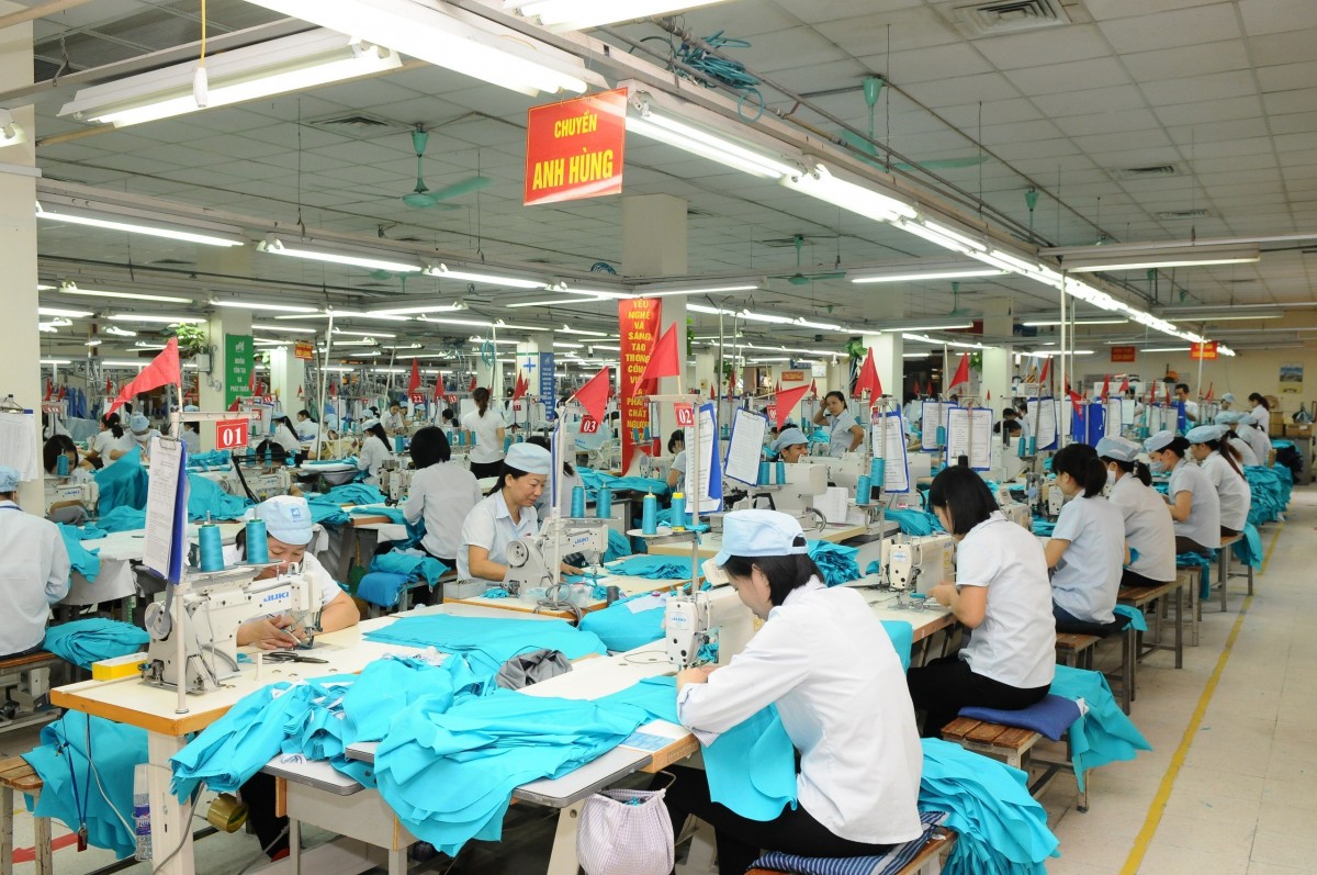 Vietnamese textiles and  garments have been  exported to various markets - Photo: Can Dung