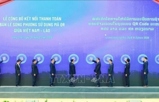 Vietnam, Laos launch cross-border QR code payment connectivity