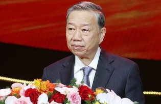 Efforts needed to bring Vietnam to region’s top 3 in digital technology: Party chief