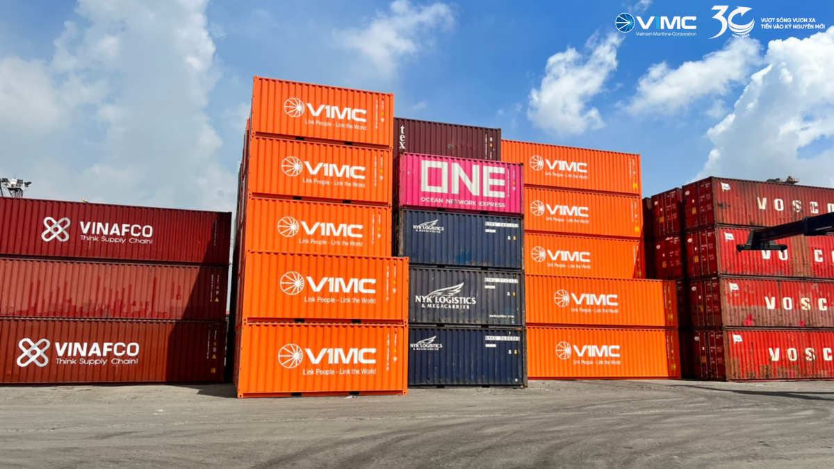 The volume of cargo transported via Vietnamese seaports has reached 30 million TEUs