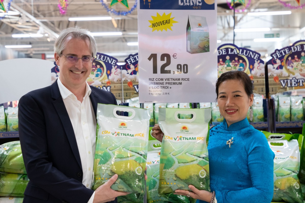  Vietnamese rice on shelf of a French supermarket - photo: Loc Troi Group