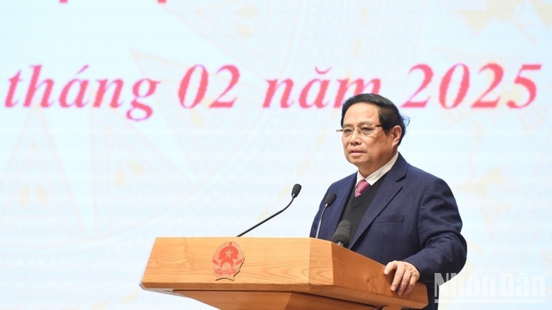 PM Pham Minh Chinh speaks at the conference.