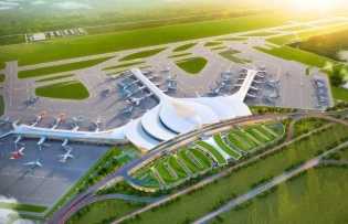 HCMC accelerates projects connecting it to Long Thanh Airport