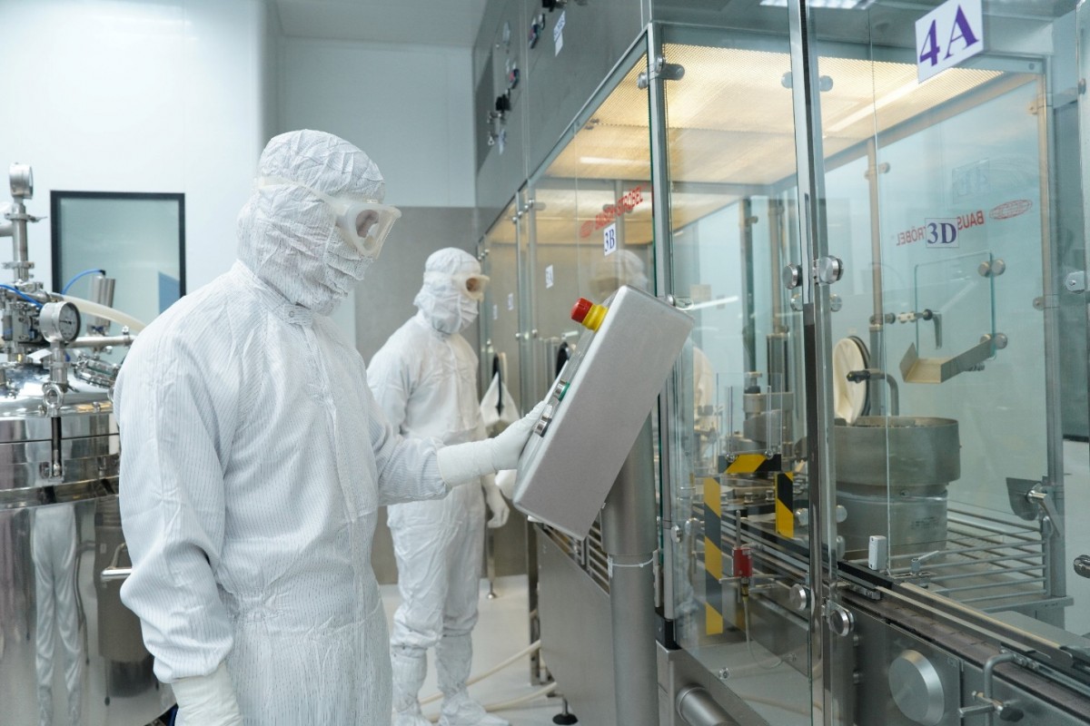 Workers at IMP EU-GMP factory. Photo: Imexpharm