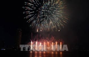 Da Nang to host international fireworks festival in June