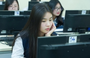 Google ready to support Vietnam in AI applications for education, training