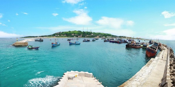 A view of Bach Long Vi island (Photo: VNA)