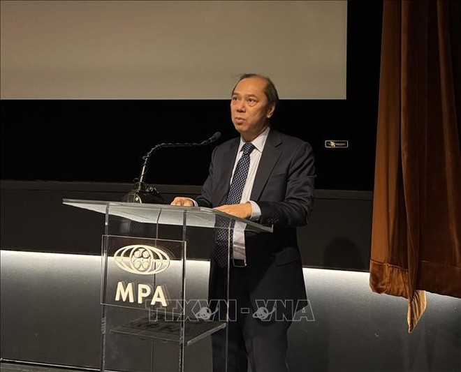 Vietnamese Ambassador to the US Nguyen Quoc Dung speaks at the event. (Photo: VNA)