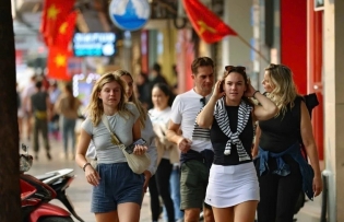 Vietnam to waive visas for citizens from 12 countries