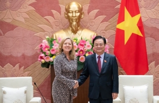 Vietnam eyes stronger cooperation with WB