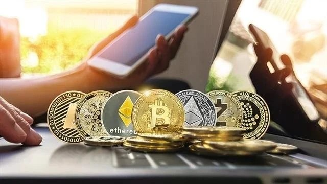 Cryptocurrencies and digital assets are rapidly developing sectors that carry significant risks for both investors and the broader market (Photo: baodautu.vn)