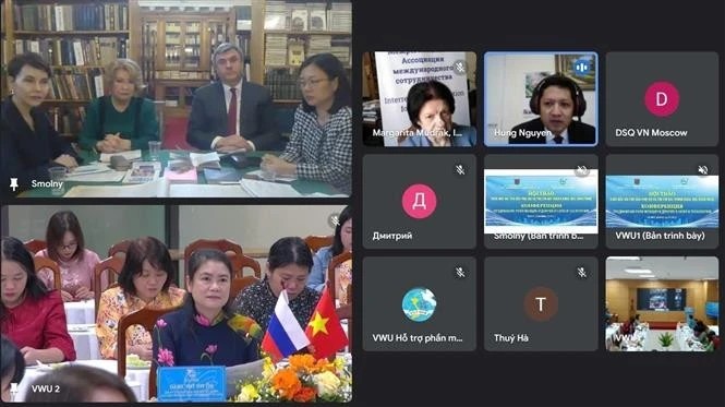 At the online symposium on promoting the role of women and girls in science and technology. (Photo: VNA)