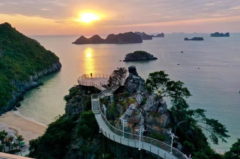 Riot Studios recently chose Cat Ba archipelago in the port city of Hai Phong as a key filming location for its latest project. (Photo: VNA) Riot Studios recently chose Cat Ba archipelago in the port city of Hai Phong as a key filming location for its latest project. (Photo: VNA)