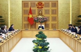 PM urges Vietnamese, US universities to foster stronger cooperation