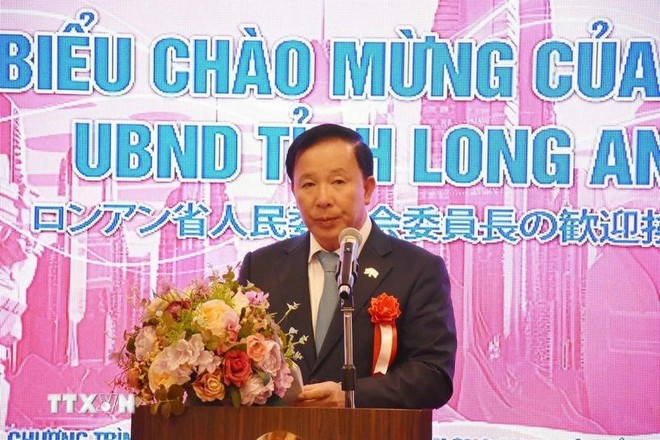 Chairman of the Long An provincial People’s Committee Nguyen Van Ut speaks at the forum. (Photo: VNA)