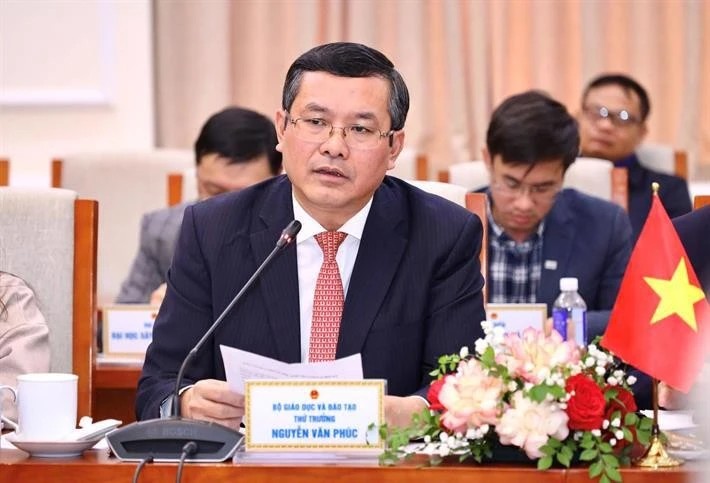 Deputy Minister of Education and Training Nguyen Van Phuc at the working session with representatives from 21 US higher education institutions in Hanoi on March 31. (Photo: Ministry of Education and Training)